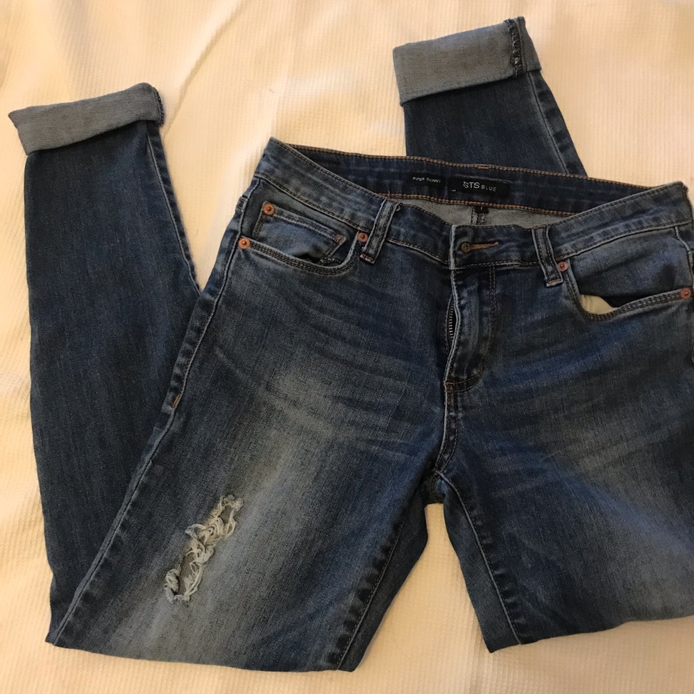 STS Blue Piper distressed skinny (juniors) JEANS